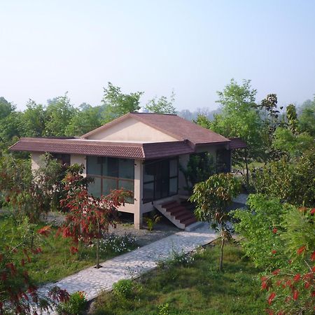 V Resorts Dudhwa Wilderness Camp Lakhimpur Экстерьер фото