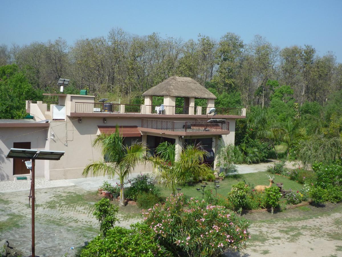 V Resorts Dudhwa Wilderness Camp Lakhimpur Экстерьер фото